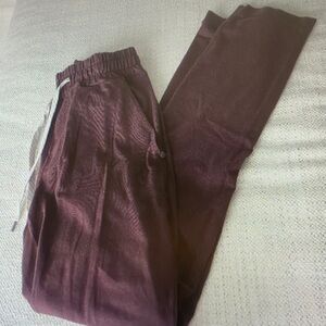 Vuori Men's Maroon Drawstring Joggers
